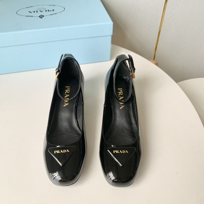 Pra*a high heels